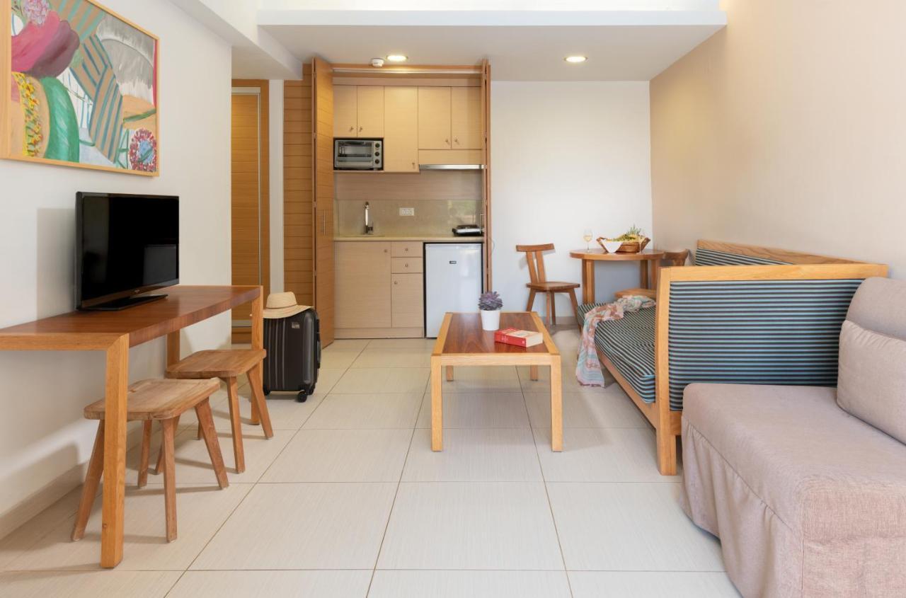 Iolida Beach By Smile Hotels Agia Marina  Ngoại thất bức ảnh