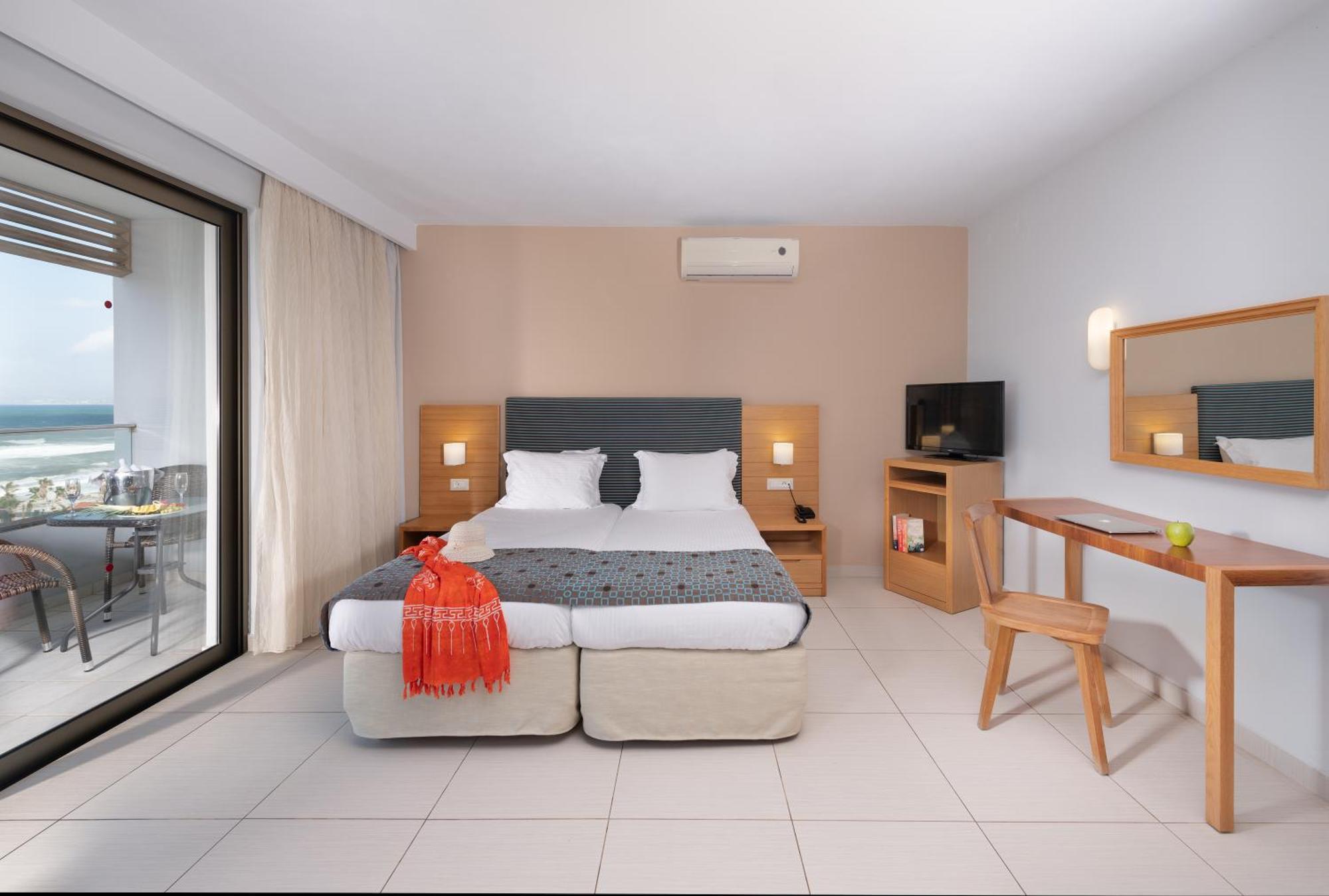Iolida Beach By Smile Hotels Agia Marina  Ngoại thất bức ảnh