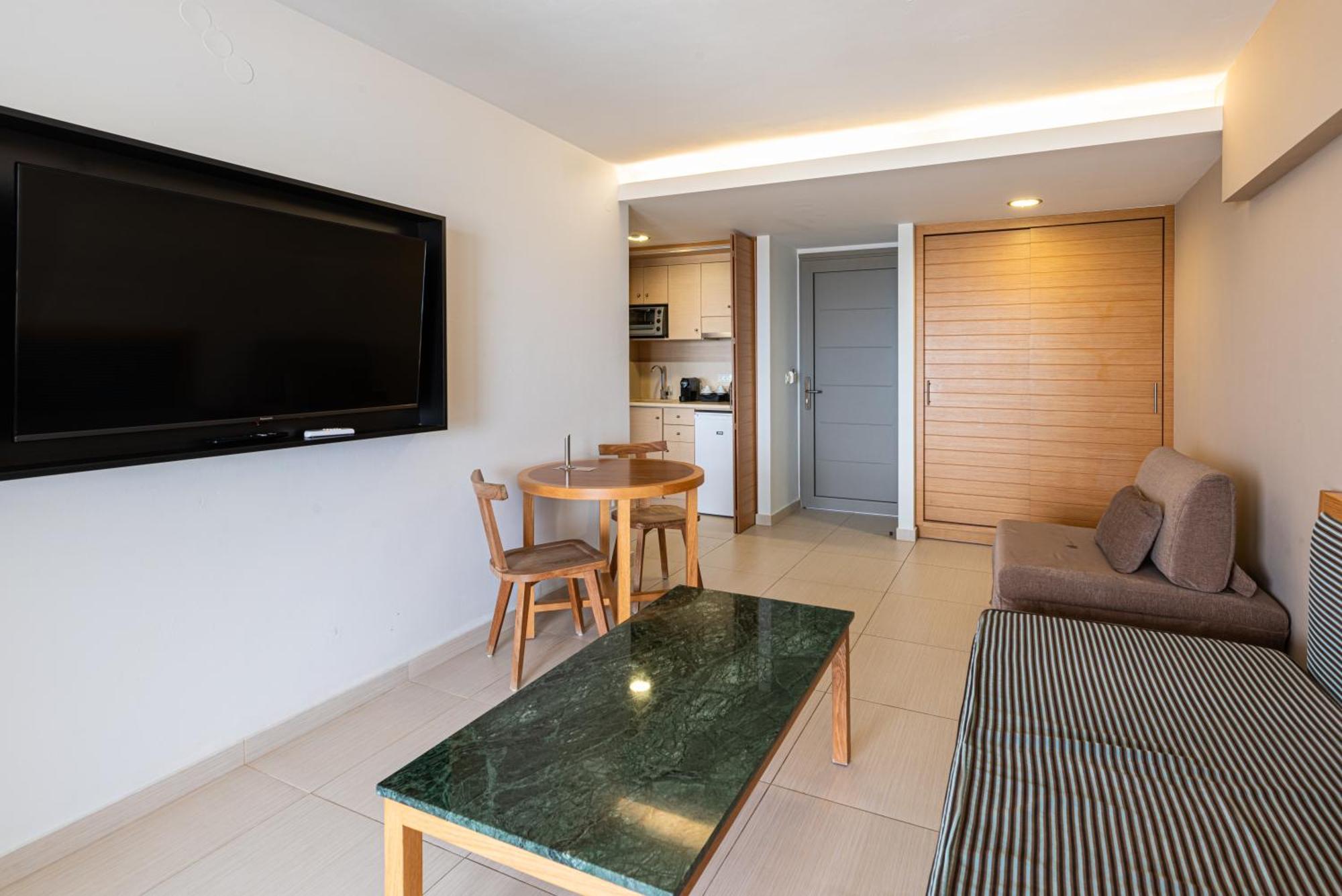 Iolida Beach By Smile Hotels Agia Marina  Phòng bức ảnh